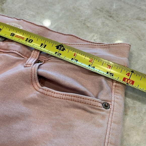 Old Navy | Powder Pink Distressed Boyfriend‎ Jeans | Women’s 6 - Picture 6 of 13
